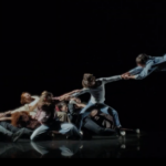 de l'art dans la pub avec MNSTR par Elaee recrutement spécialisé digital marketing communication création